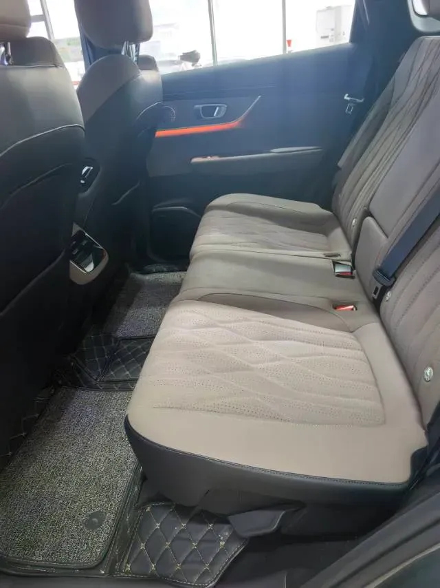 2025 Chery Tiggo 8 Plus 1.6T 197HP L4 7DCT,autocango,china used car exporter,china ev exporter,chinese used car exporter,chinese used ev exporter