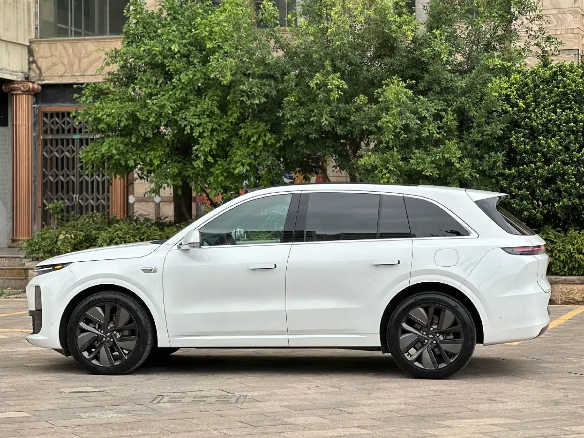 2024 Li L6 Range Extended 154HP L4 REEV 36.8KWH,autocango,china used car exporter,china ev exporter,chinese used car exporter,chinese used ev exporter