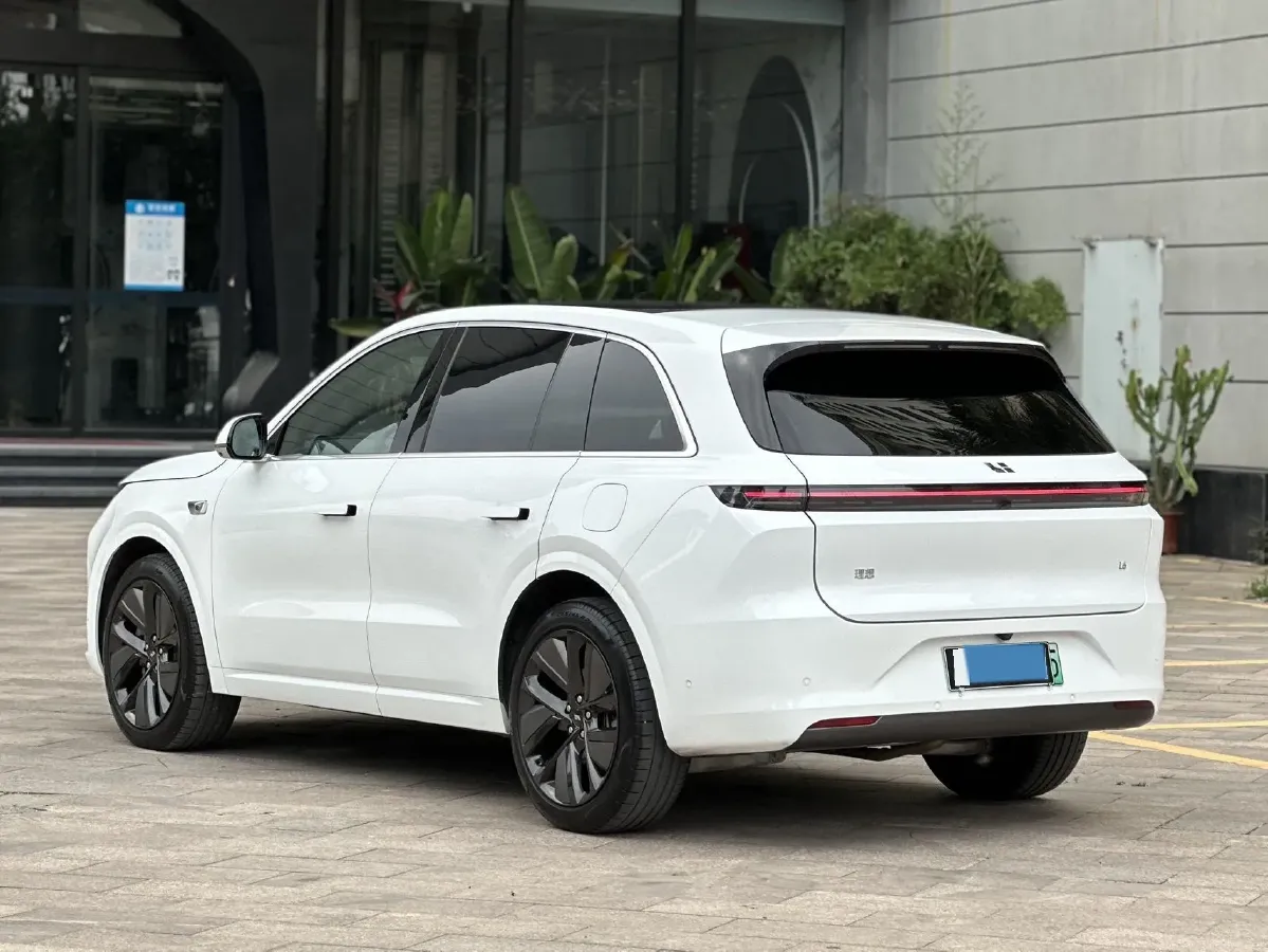 2024 Li L6 Range Extended 154HP L4 REEV 36.8KWH,autocango,china used car exporter,china ev exporter,chinese used car exporter,chinese used ev exporter