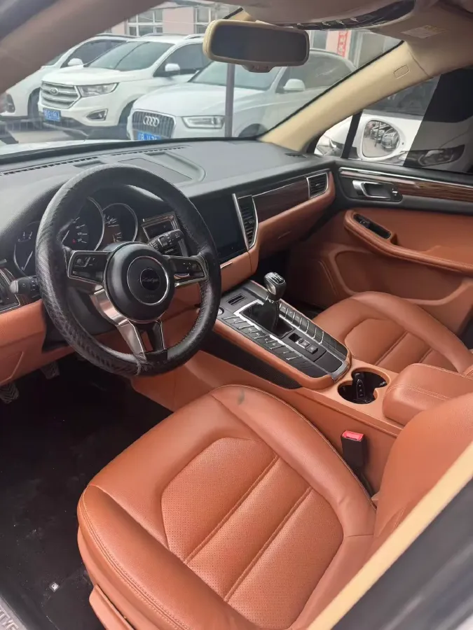 2017 Zotye SR9 2.0T 190HP L4 5MT,autocango,china used car exporter,china ev exporter,chinese used car exporter,chinese used ev exporter