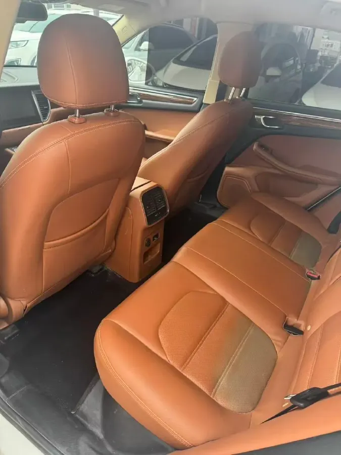 2017 Zotye SR9 2.0T 190HP L4 5MT,autocango,china used car exporter,china ev exporter,chinese used car exporter,chinese used ev exporter