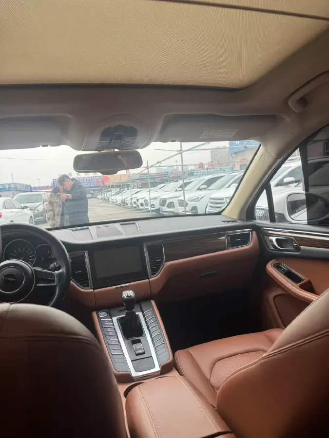 2017 Zotye SR9 2.0T 190HP L4 5MT,autocango,china used car exporter,china ev exporter,chinese used car exporter,chinese used ev exporter