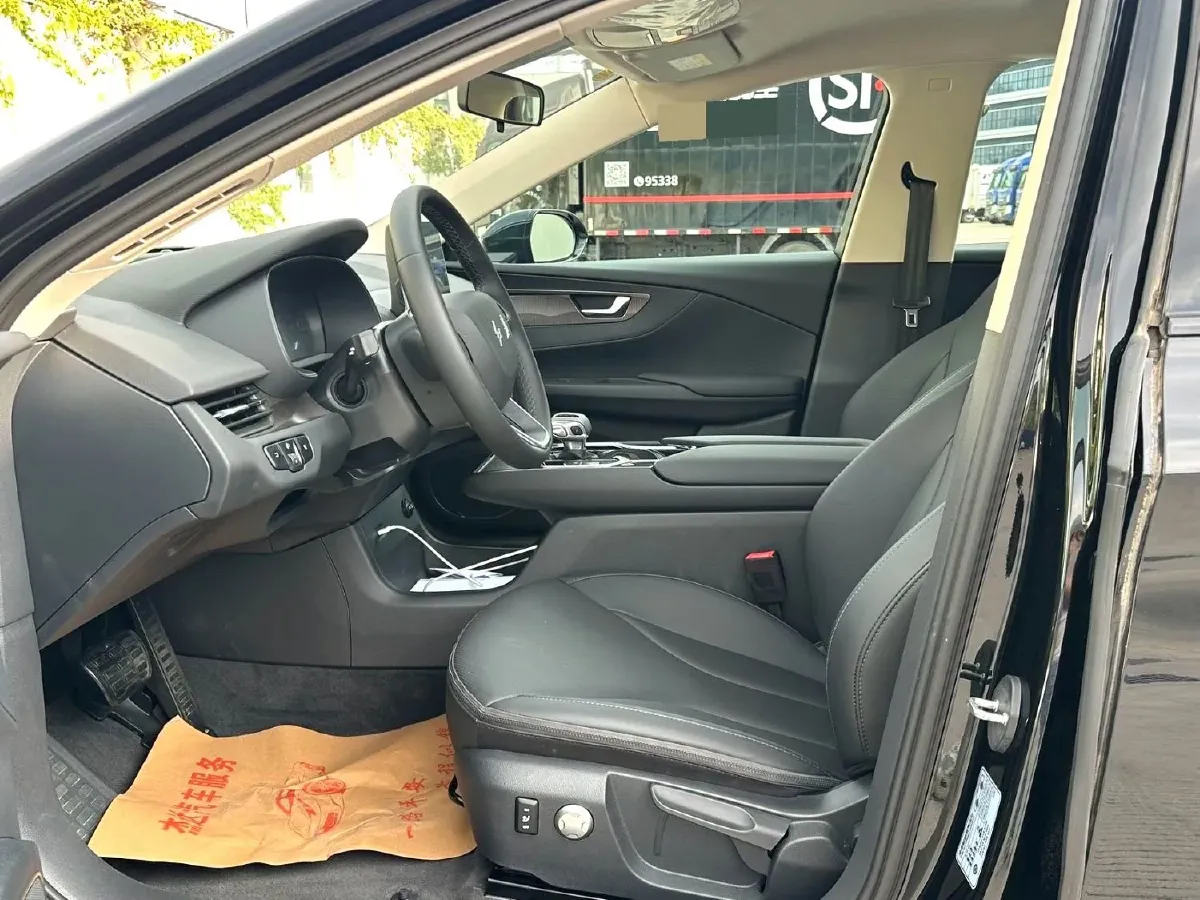 2024 HongQi E-QM5 BEV 60KWH,autocango,china used car exporter,china ev exporter,chinese used car exporter,chinese used ev exporter