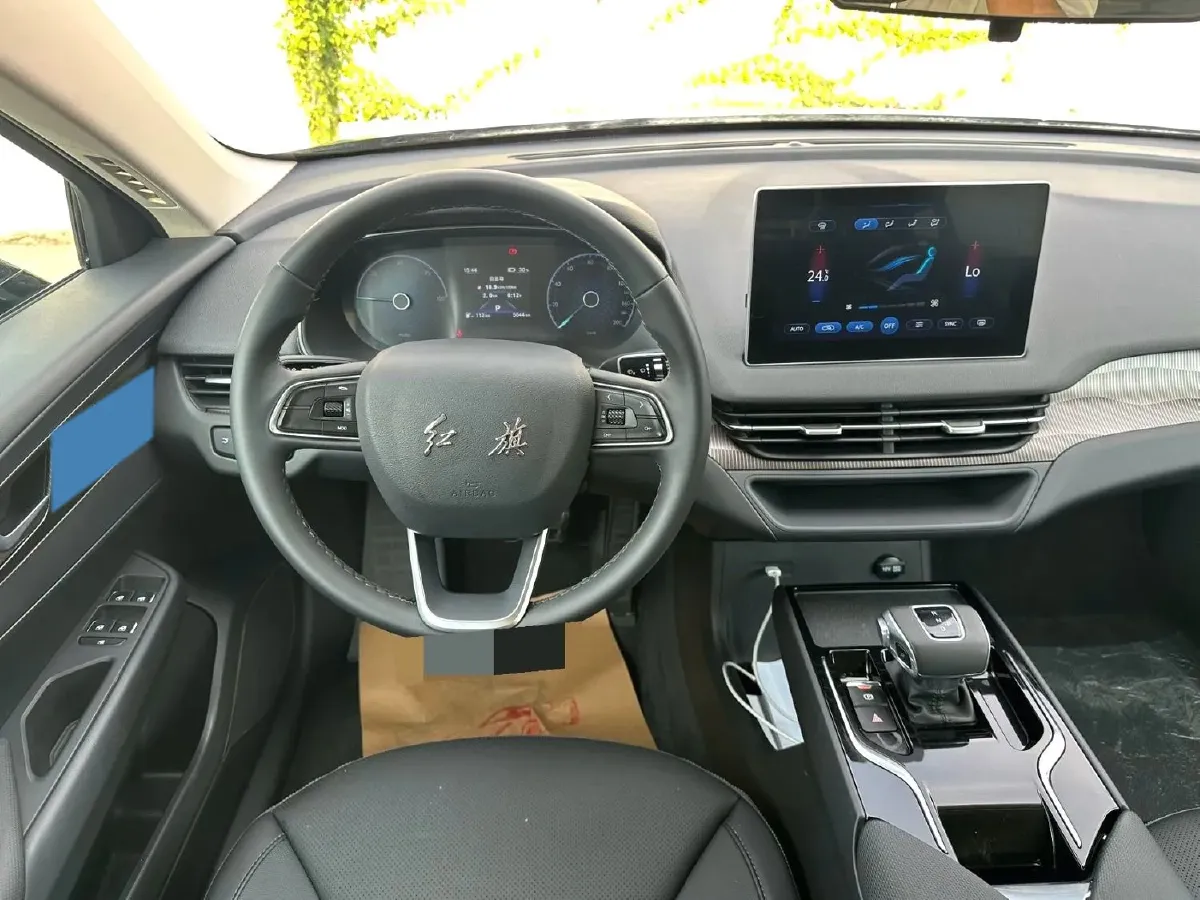 2024 HongQi E-QM5 BEV 60KWH,autocango,china used car exporter,china ev exporter,chinese used car exporter,chinese used ev exporter