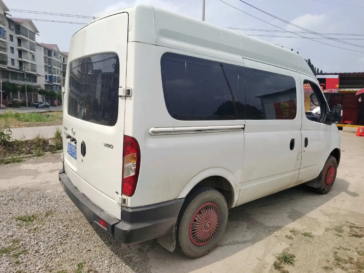 2020 MAXUS XinTu V80 2.5T 136HP L4 6MT,autocango,china used car exporter,china ev exporter,chinese used car exporter,chinese used ev exporter