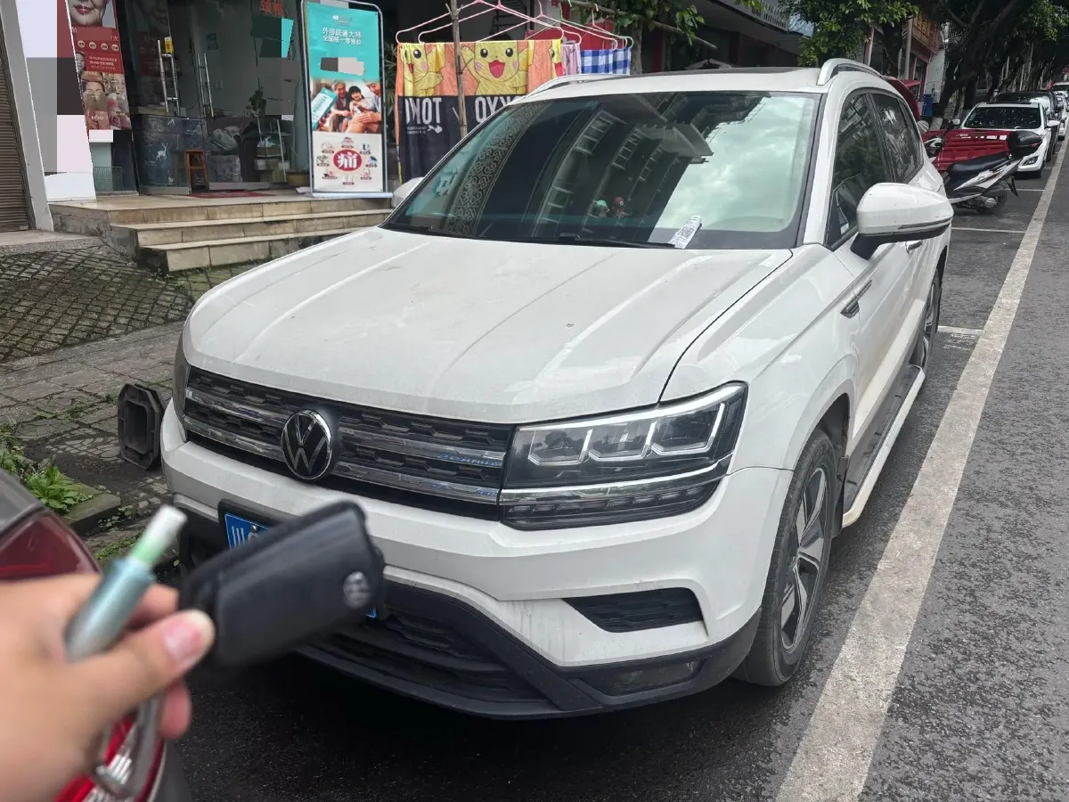 2021 Volkswagen Tharu 1.4T 150HP L4 7DCT,autocango,china used car exporter,china ev exporter,chinese used car exporter,chinese used ev exporter