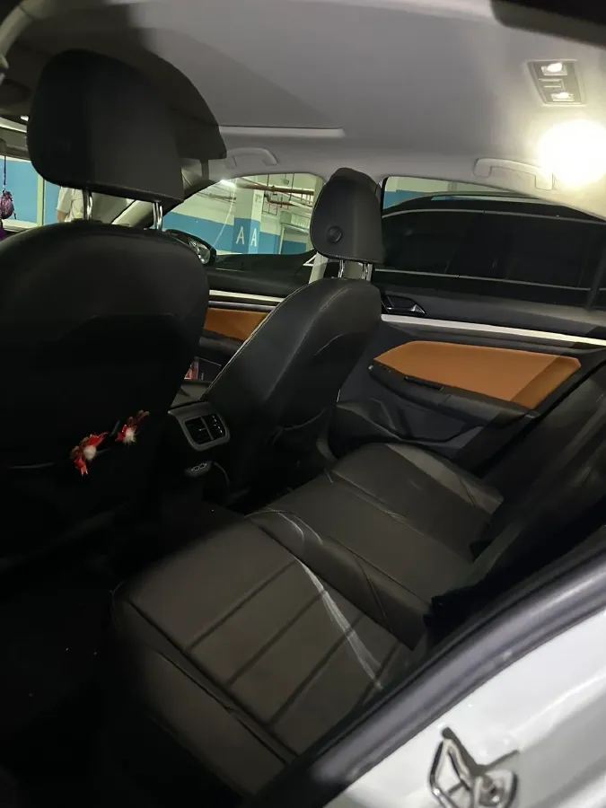 2023 Volkswagen Bora 1.2T 116HP L4 7DCT,autocango,china used car exporter,china ev exporter,chinese used car exporter,chinese used ev exporter