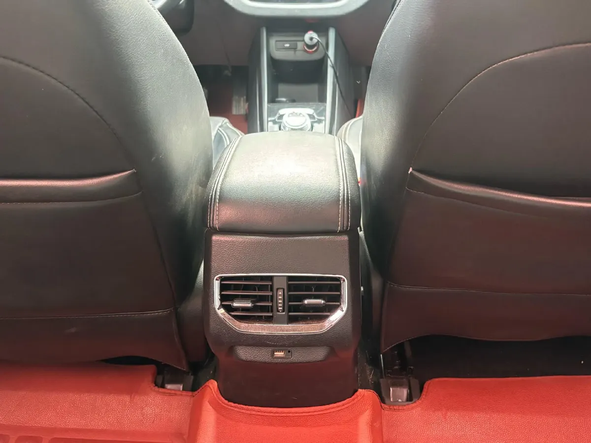 2018 BaoJun 360 1.5L 112HP L4 6MT,autocango,china used car exporter,china ev exporter,chinese used car exporter,chinese used ev exporter