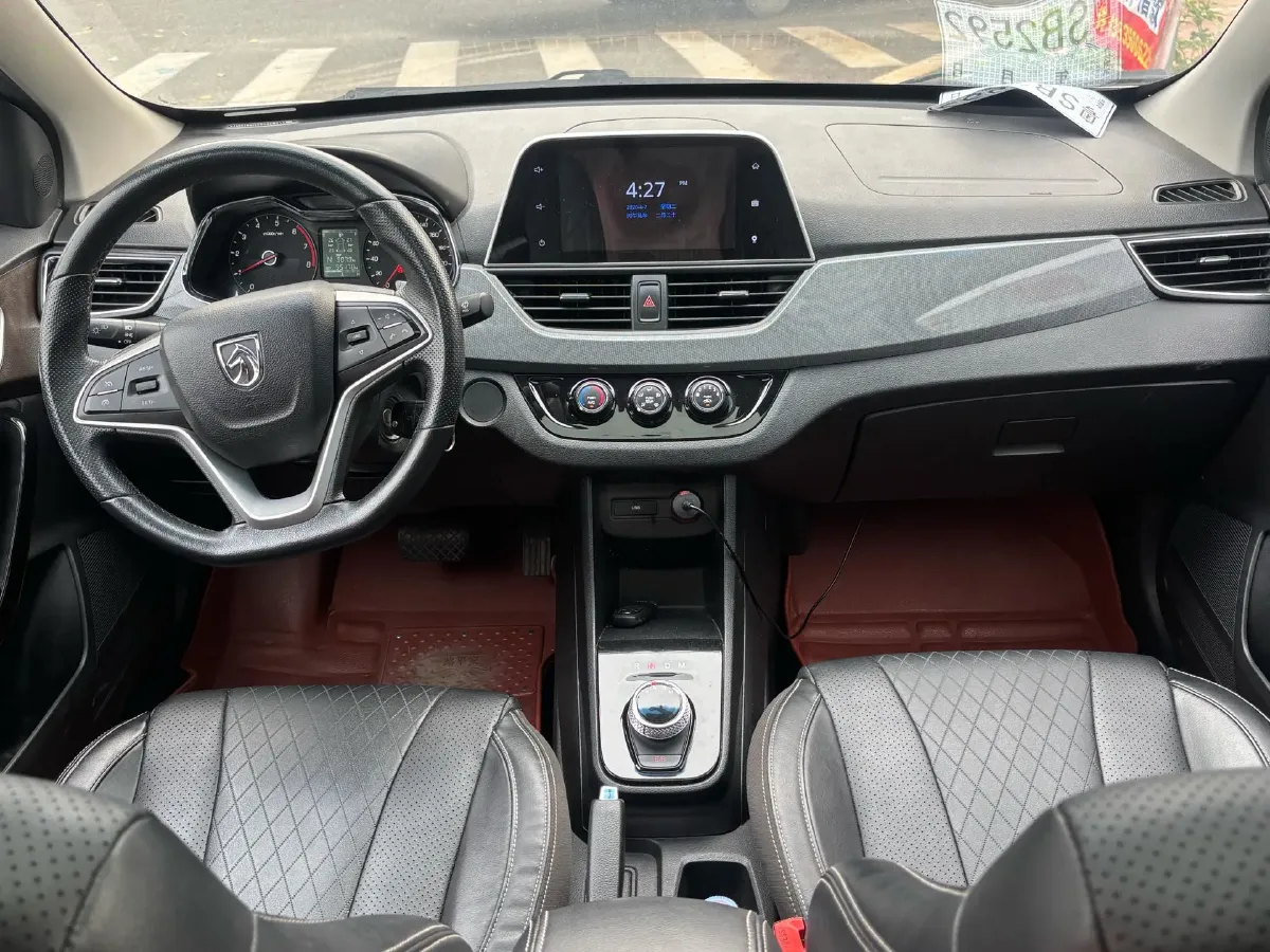 2018 BaoJun 360 1.5L 112HP L4 6MT,autocango,china used car exporter,china ev exporter,chinese used car exporter,chinese used ev exporter