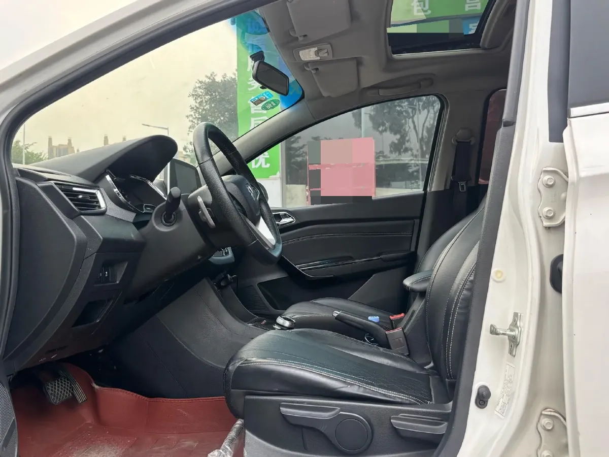 2018 BaoJun 360 1.5L 112HP L4 6MT,autocango,china used car exporter,china ev exporter,chinese used car exporter,chinese used ev exporter