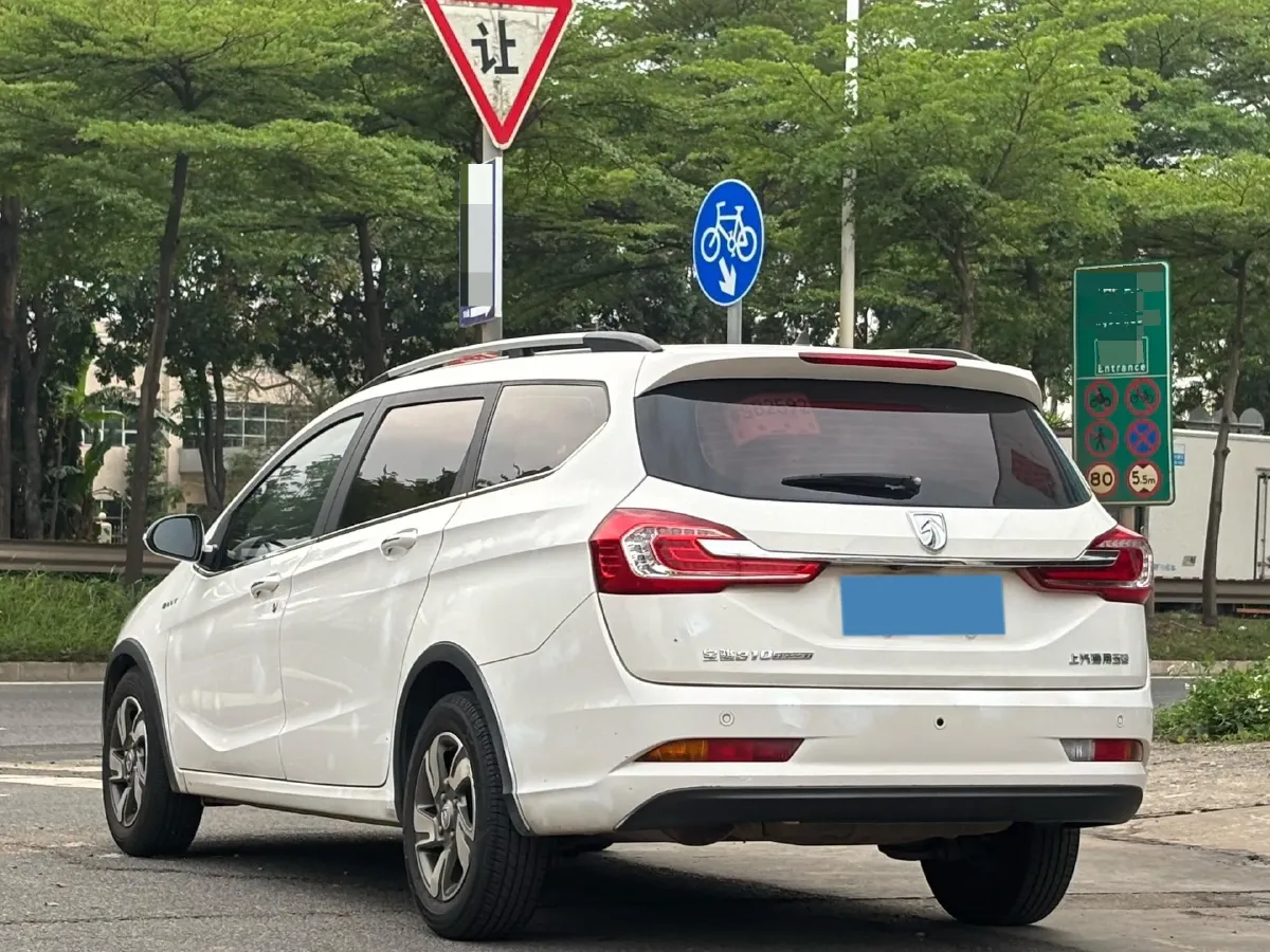 2018 BaoJun 360 1.5L 112HP L4 6MT,autocango,china used car exporter,china ev exporter,chinese used car exporter,chinese used ev exporter