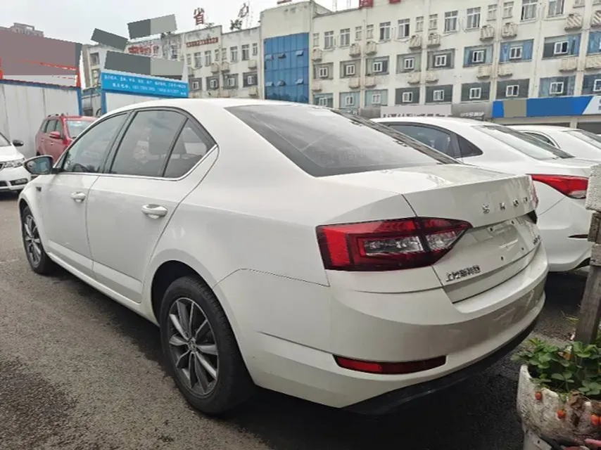 2019 Skoda Octavia 1.5L 116HP L4 6AT,autocango,china used car exporter,china ev exporter,chinese used car exporter,chinese used ev exporter