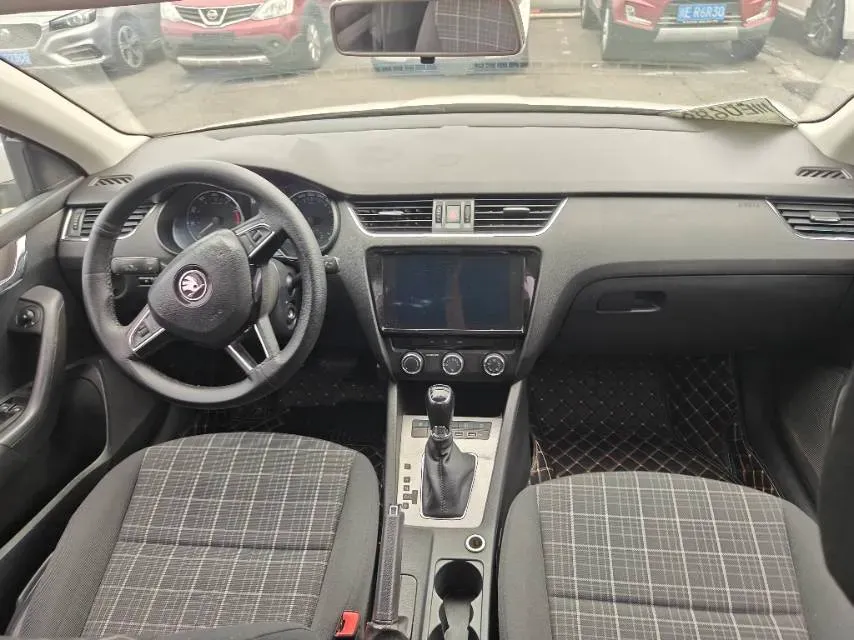 2019 Skoda Octavia 1.5L 116HP L4 6AT,autocango,china used car exporter,china ev exporter,chinese used car exporter,chinese used ev exporter