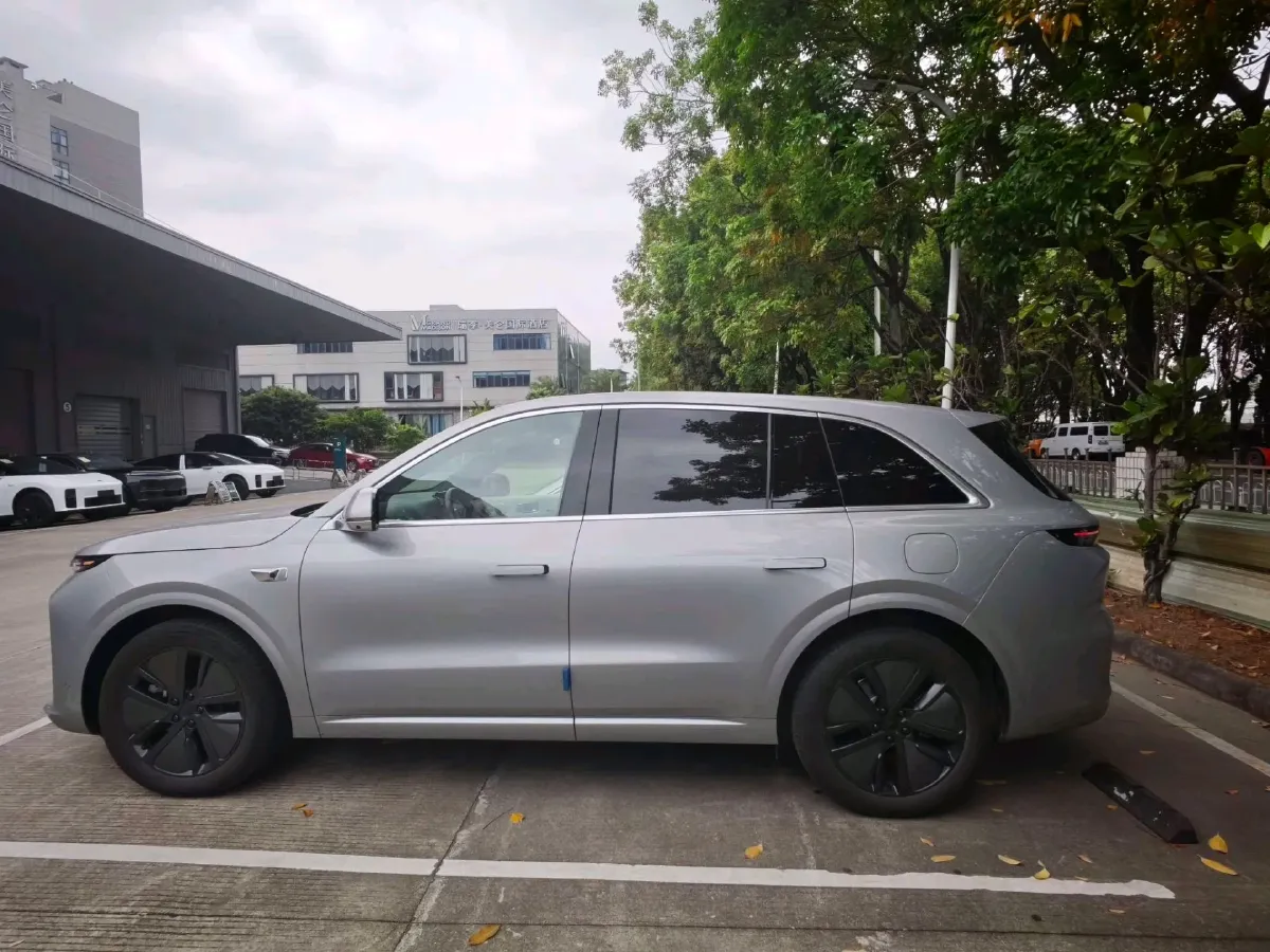 2024 Li L6 Range Extended 154HP L4 REEV 36.8KWH,autocango,china used car exporter,china ev exporter,chinese used car exporter,chinese used ev exporter