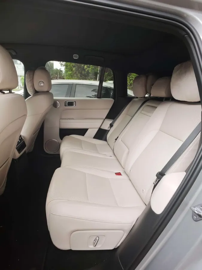 2024 Li L6 Range Extended 154HP L4 REEV 36.8KWH,autocango,china used car exporter,china ev exporter,chinese used car exporter,chinese used ev exporter