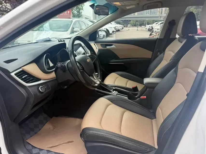 2022 Chevrolet Monza 1.5L 113HP L4 6AT,autocango,china used car exporter,china ev exporter,chinese used car exporter,chinese used ev exporter