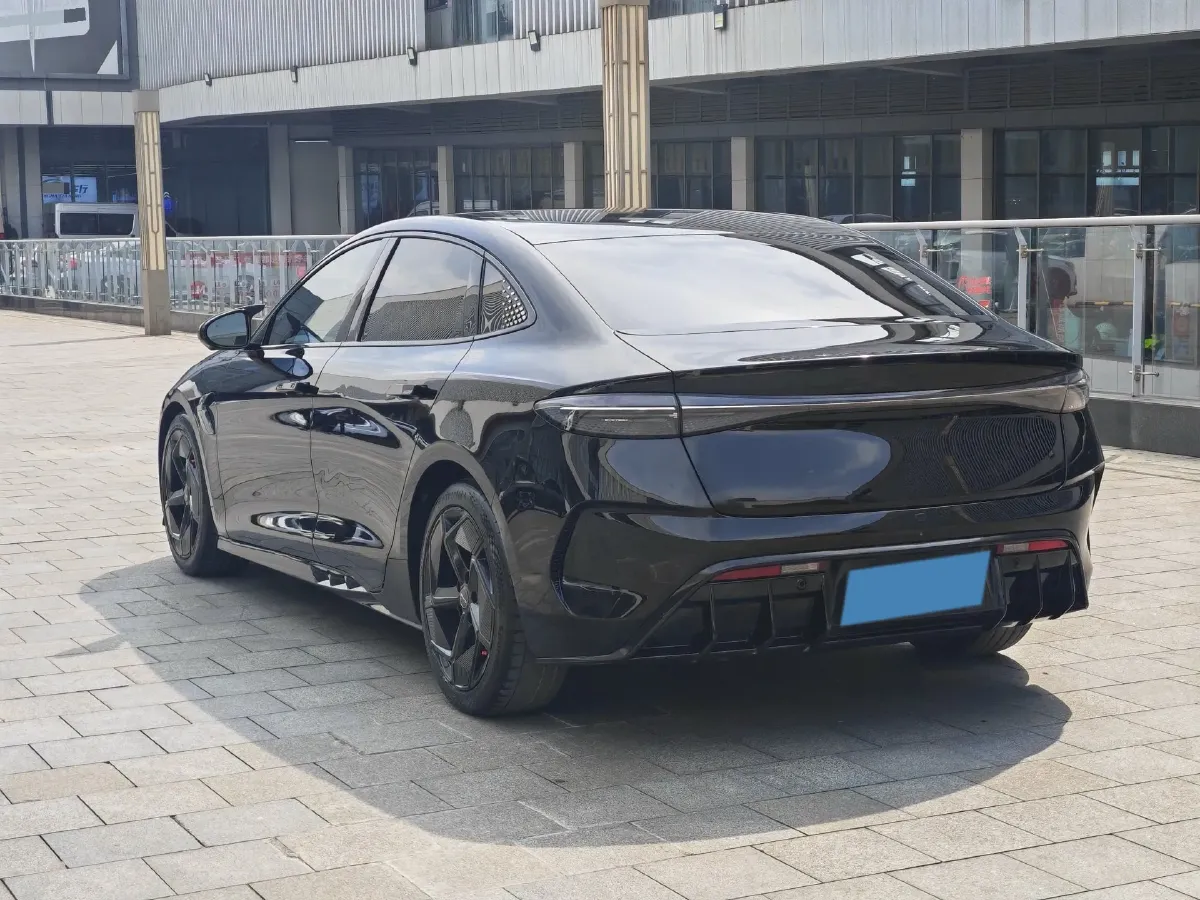 2022 AITO AITO M5 Range Extended 125HP REEV 40KWH,autocango,china used car exporter,china ev exporter,chinese used car exporter,chinese used ev exporter