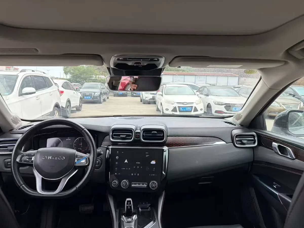 2018 Toyota C-HR 2.0L 171HP L4 CVT,autocango,china used car exporter,china ev exporter,chinese used car exporter,chinese used ev exporter