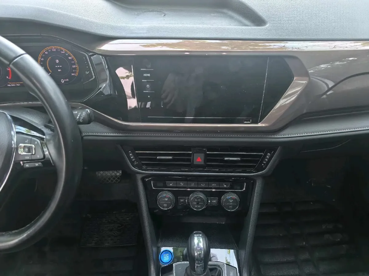 2020 Volkswagen Tharu 2.0T 186HP L4 7DCT,autocango,china used car exporter,china ev exporter,chinese used car exporter,chinese used ev exporter