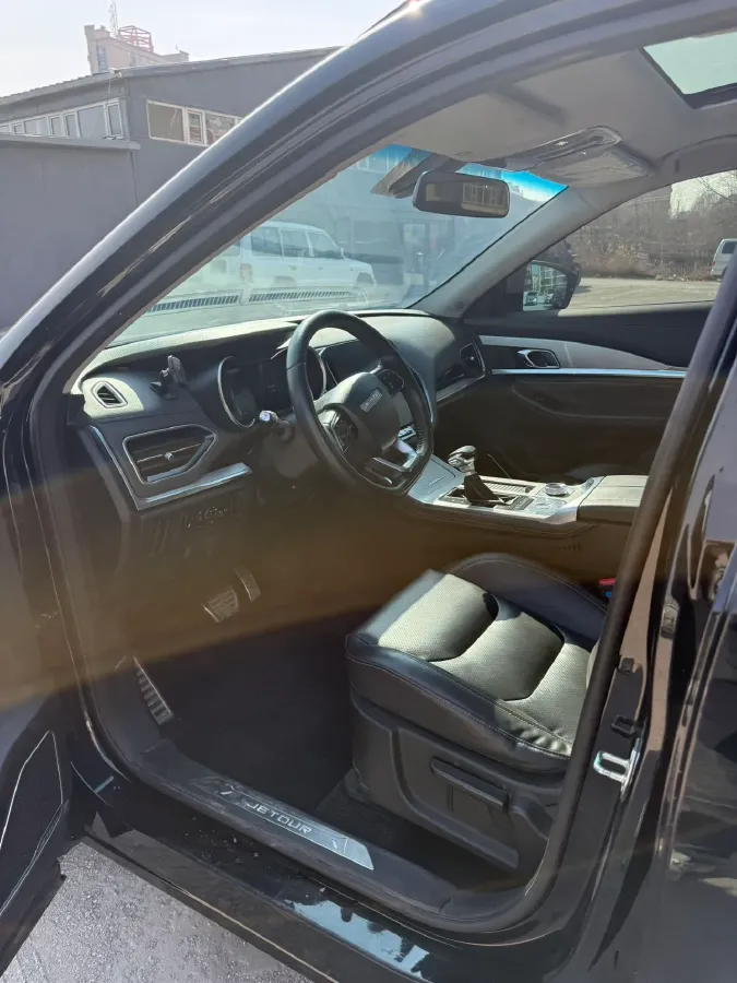 2020 Jetour X70 1.5T 156HP L4 6DCT,autocango,china used car exporter,china ev exporter,chinese used car exporter,chinese used ev exporter