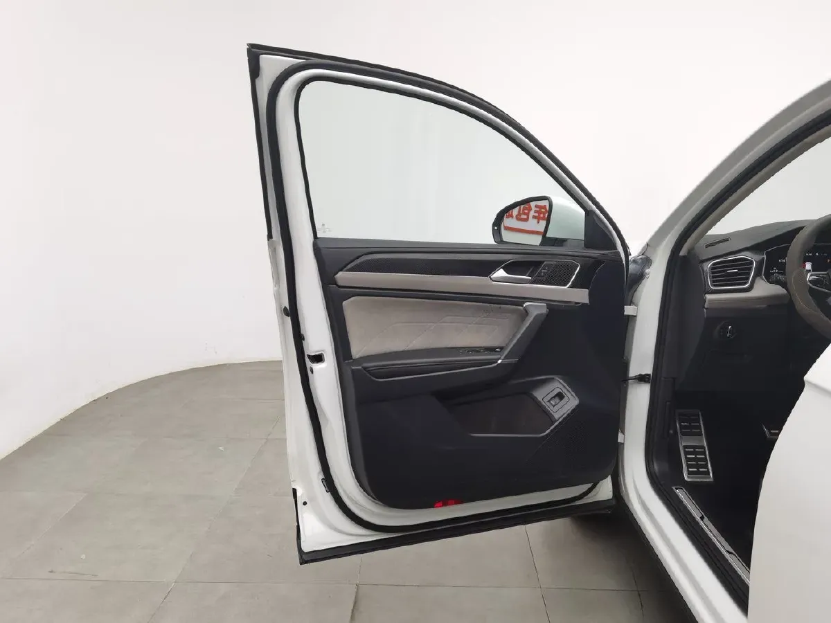 2023 Volkswagen Tayron X 2.0T 186HP L4 7DCT,autocango,china used car exporter,china ev exporter,chinese used car exporter,chinese used ev exporter