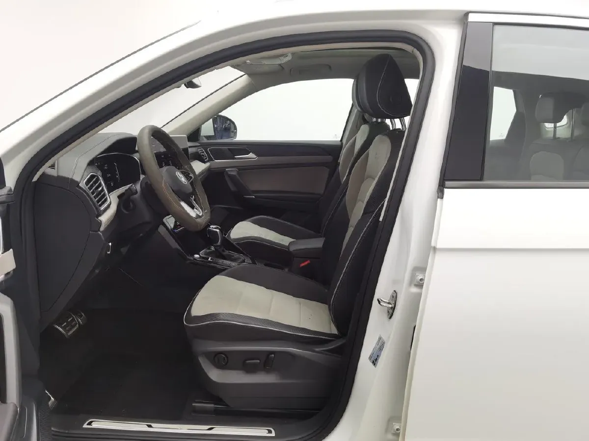 2023 Volkswagen Tayron X 2.0T 186HP L4 7DCT,autocango,china used car exporter,china ev exporter,chinese used car exporter,chinese used ev exporter