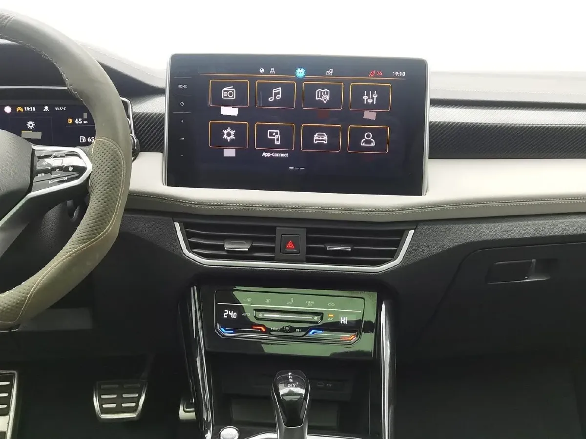 2023 Volkswagen Tayron X 2.0T 186HP L4 7DCT,autocango,china used car exporter,china ev exporter,chinese used car exporter,chinese used ev exporter