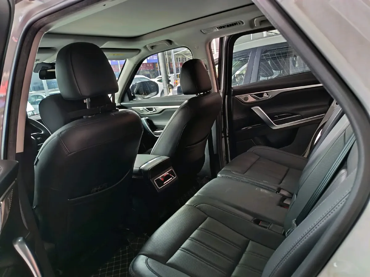 2021 ChangAn CS95 2.0T 233HP L4 6AT,autocango,china used car exporter,china ev exporter,chinese used car exporter,chinese used ev exporter