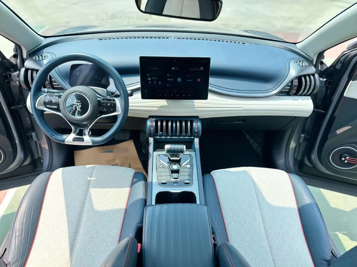 2022 Roewe RX5 MAX 1.5T 181HP L4 6AT,autocango,china used car exporter,china ev exporter,chinese used car exporter,chinese used ev exporter