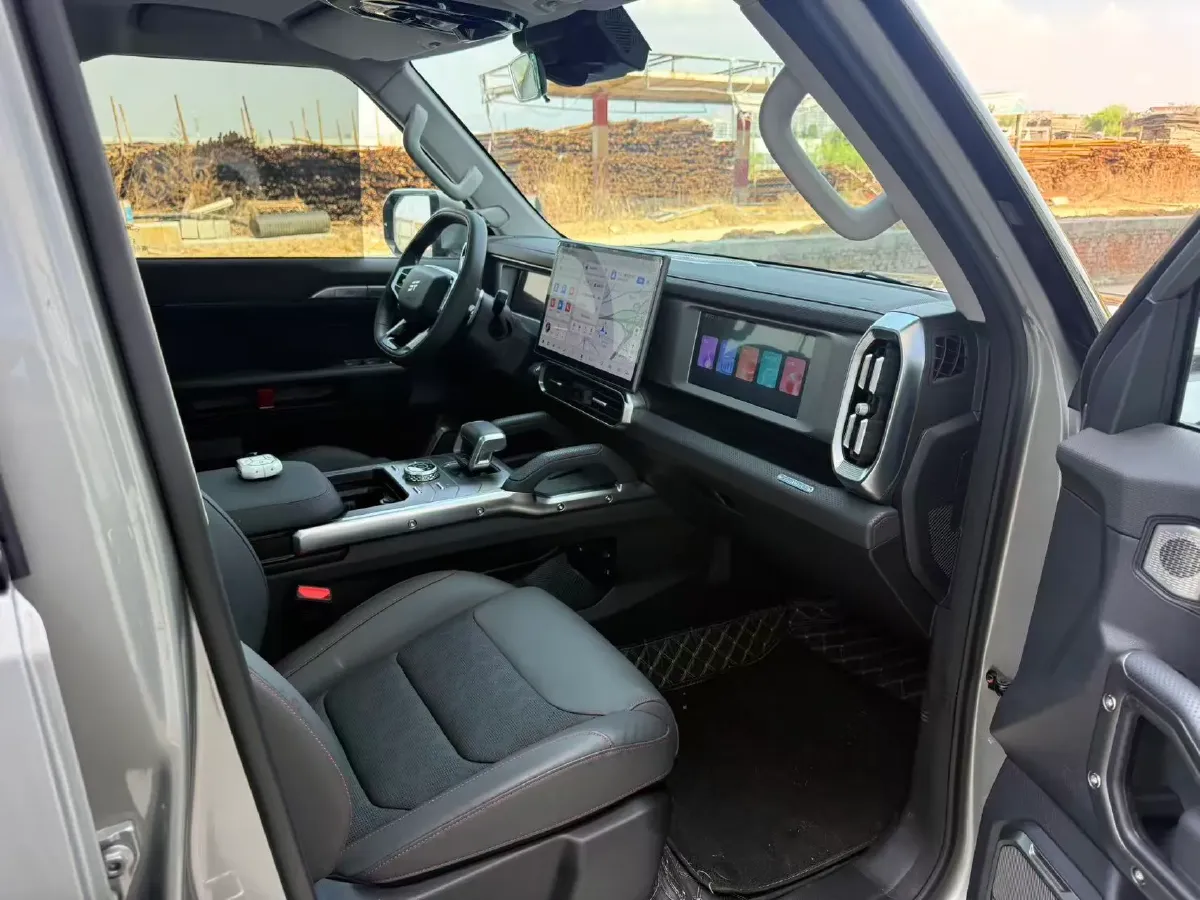 2023 Jetour Traveller 2.0T 254HP L4 7DCT,autocango,china used car exporter,china ev exporter,chinese used car exporter,chinese used ev exporter