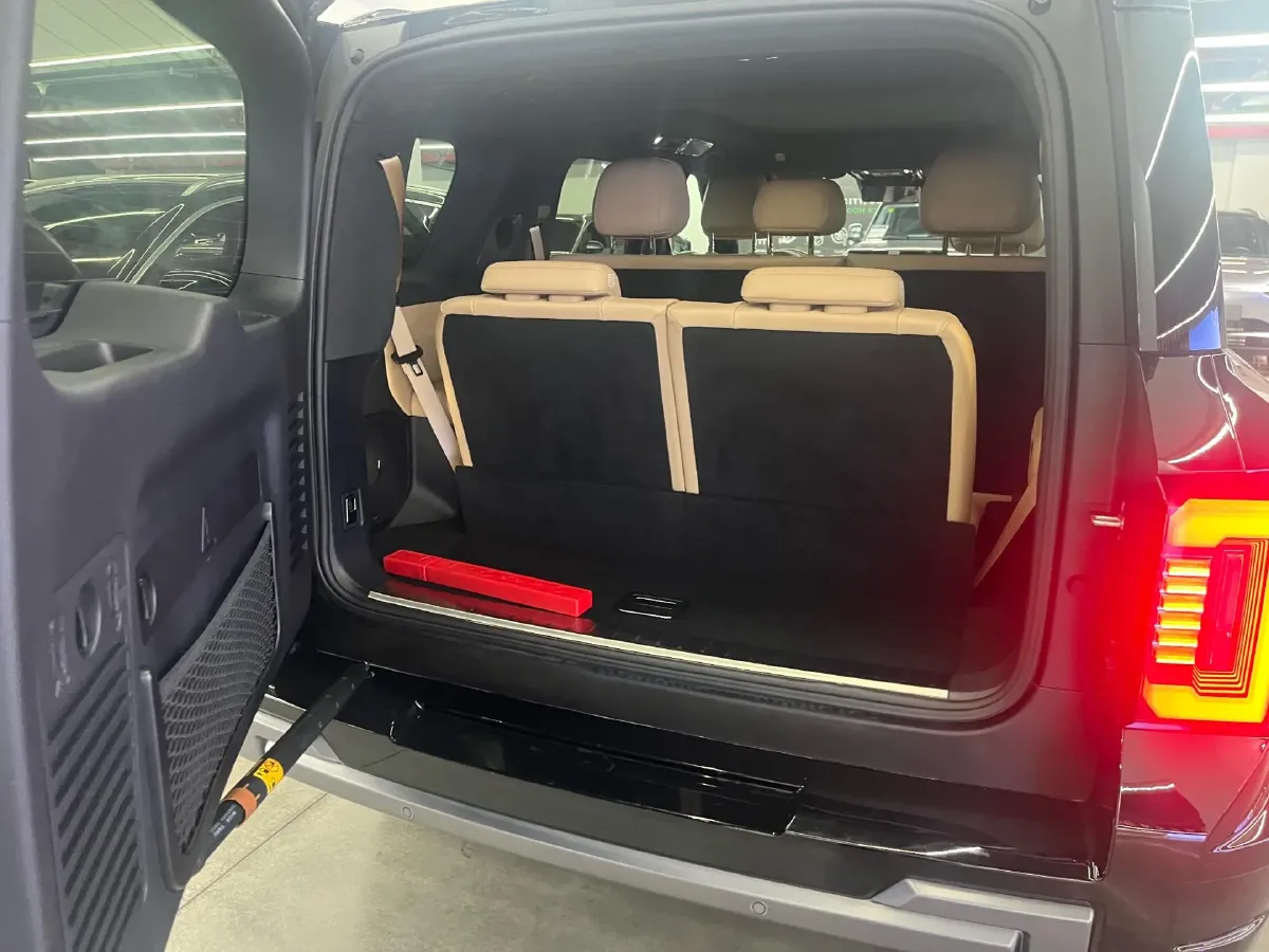 2025 FangChengBao Bao 8 2.0T 245HP L4 E-CVT PHEV 36.8KWH,autocango,china used car exporter,china ev exporter,chinese used car exporter,chinese used ev exporter