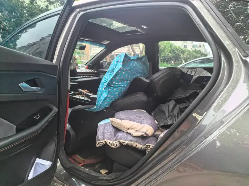 2022 Geely Binray 1.5T 181HP L4 7DCT,autocango,china used car exporter,china ev exporter,chinese used car exporter,chinese used ev exporter