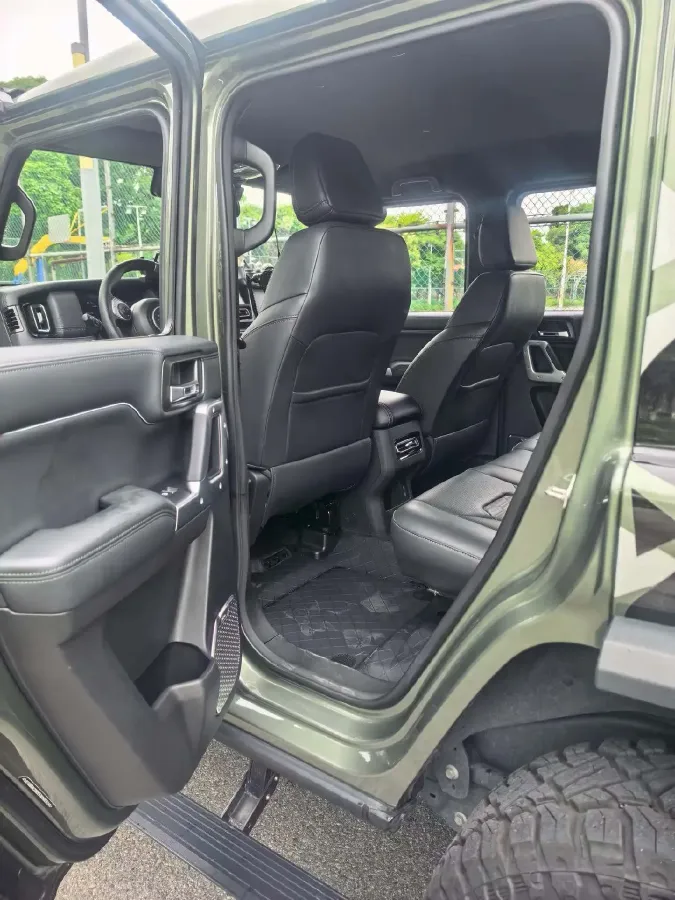 2025 212 212 T01 2.0T 252HP L4 8AT,autocango,china used car exporter,china ev exporter,chinese used car exporter,chinese used ev exporter