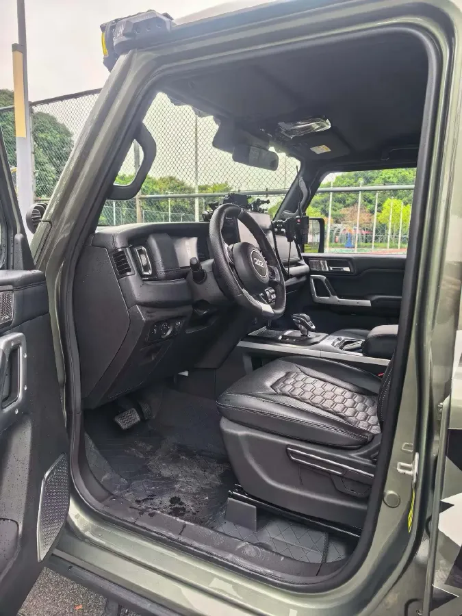 2025 212 212 T01 2.0T 252HP L4 8AT,autocango,china used car exporter,china ev exporter,chinese used car exporter,chinese used ev exporter