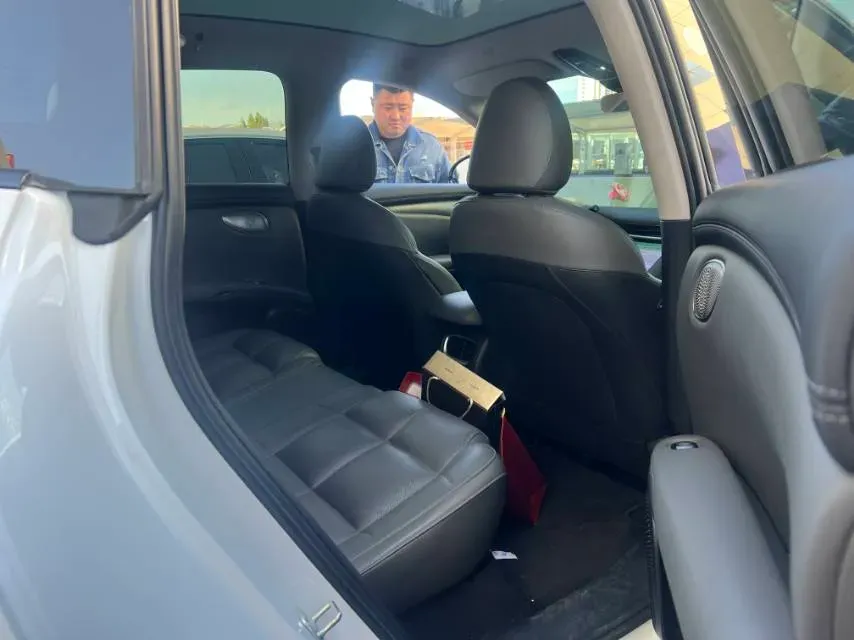 2025 IM LS6 BEV 75KWH,autocango,china used car exporter,china ev exporter,chinese used car exporter,chinese used ev exporter