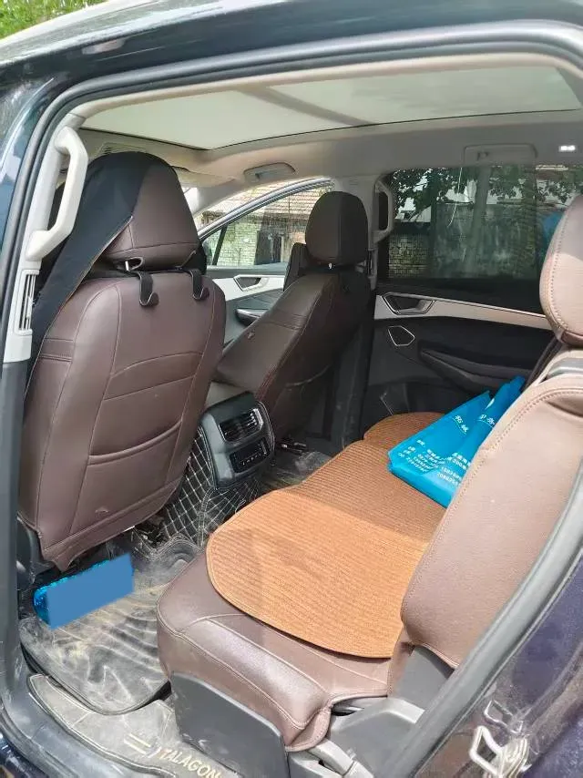 2022 Volkswagen Talagon 2.0T 220HP L4 7DCT,autocango,china used car exporter,china ev exporter,chinese used car exporter,chinese used ev exporter