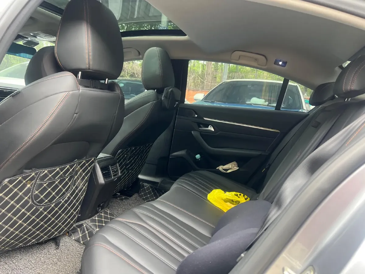 2022 Peugeot 508 1.6T 170HP L4 6AT,autocango,china used car exporter,china ev exporter,chinese used car exporter,chinese used ev exporter