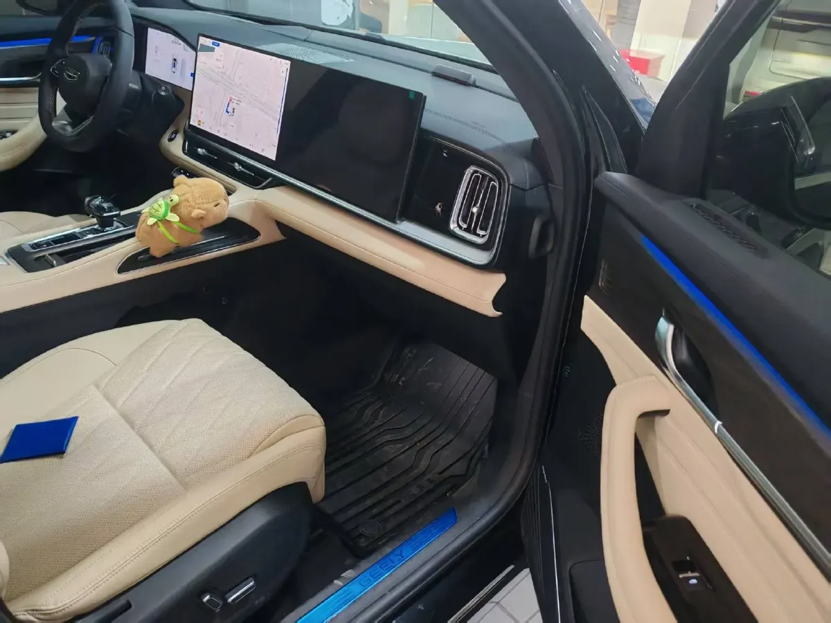 2025 Geely Monjaro 2.0T 238HP L4 8AT,autocango,china used car exporter,china ev exporter,chinese used car exporter,chinese used ev exporter