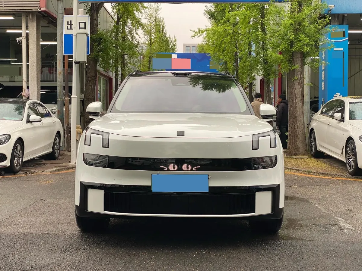 2025 LYNK&CO 900 2.0T 254HP L4 3DHT PHEV,autocango,china used car exporter,china ev exporter,chinese used car exporter,chinese used ev exporter