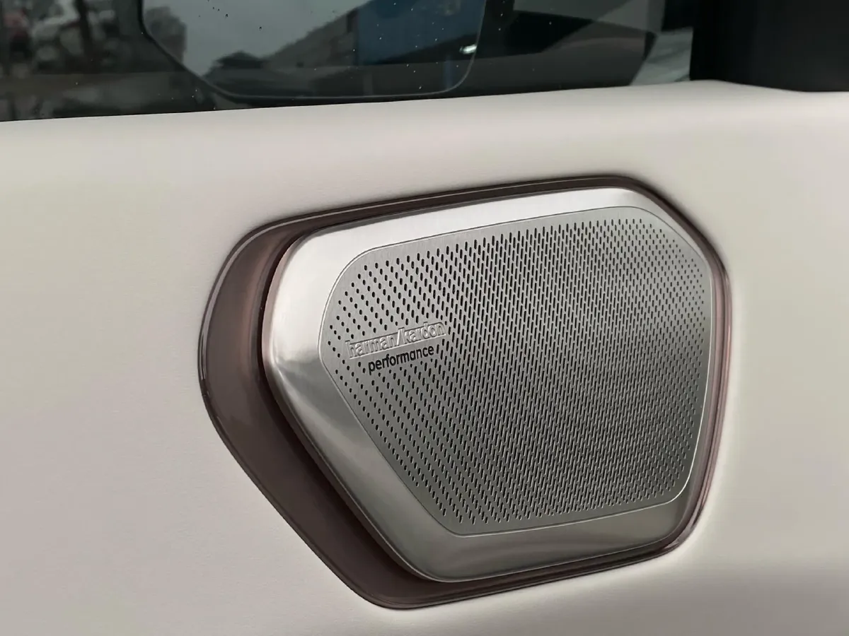 2025 LYNK&CO 900 2.0T 254HP L4 3DHT PHEV,autocango,china used car exporter,china ev exporter,chinese used car exporter,chinese used ev exporter