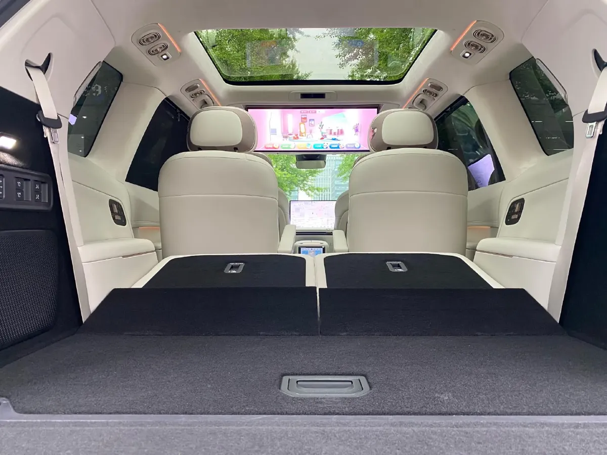 2025 LYNK&CO 900 2.0T 254HP L4 3DHT PHEV,autocango,china used car exporter,china ev exporter,chinese used car exporter,chinese used ev exporter