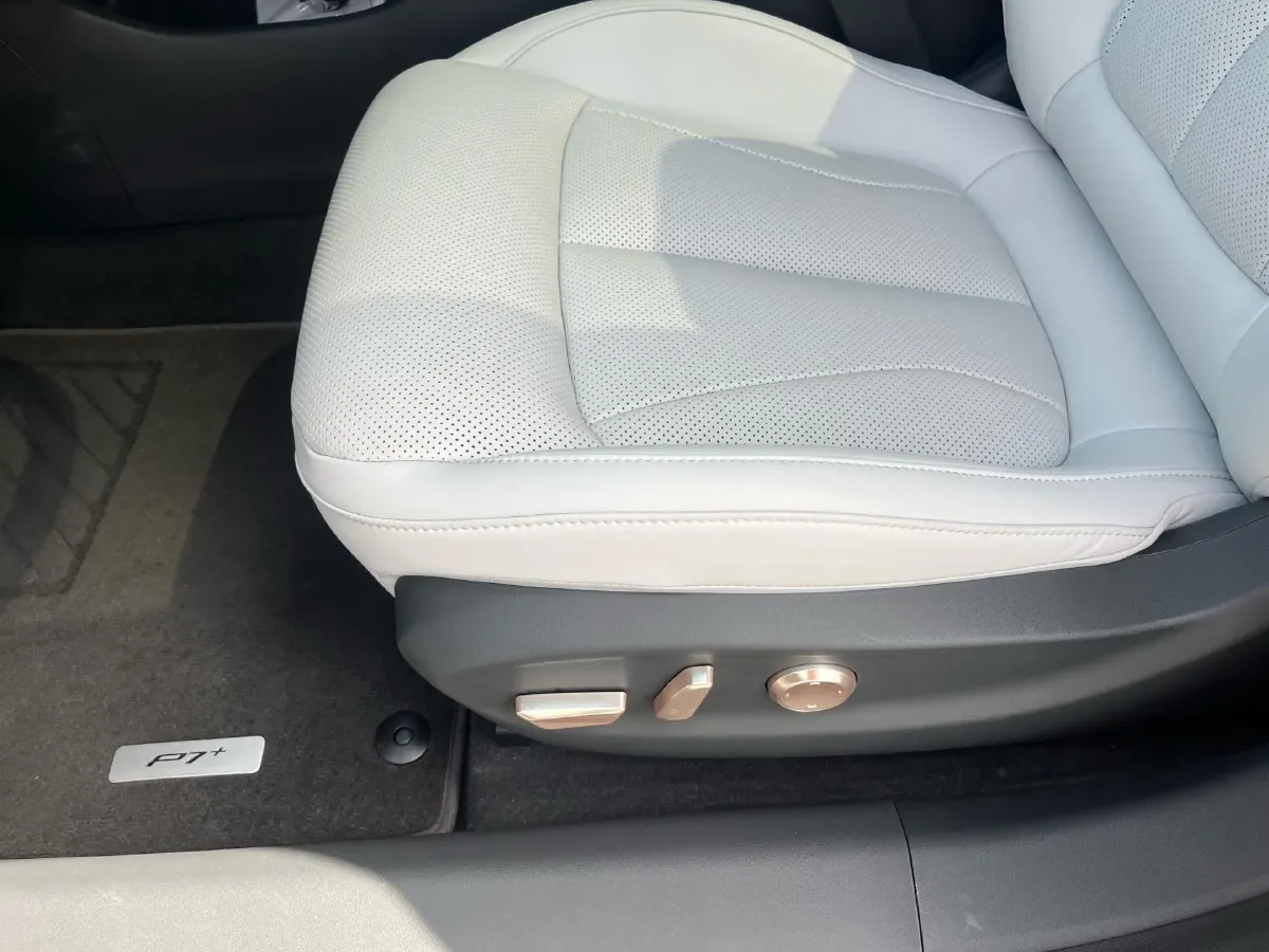 2024 Xpeng P7+ BEV 60.7KWH,autocango,china used car exporter,china ev exporter,chinese used car exporter,chinese used ev exporter