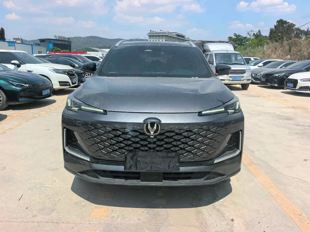 2024 ChangAn CS55 Plus 1.5T 188HP L4 7DCT,autocango,china used car exporter,china ev exporter,chinese used car exporter,chinese used ev exporter