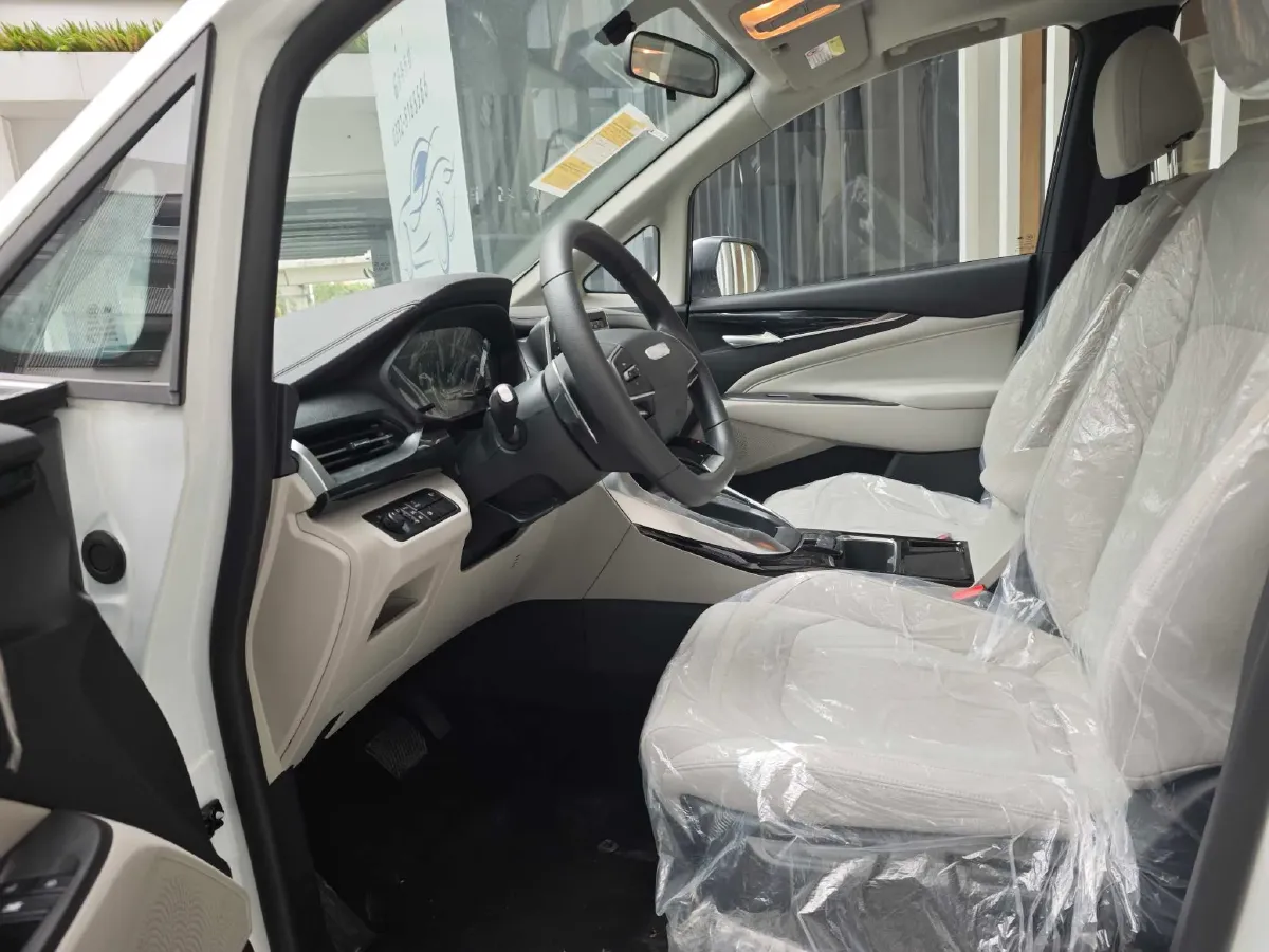 2024 MAXUS G50 1.5T 181HP L4 7DCT,autocango,china used car exporter,china ev exporter,chinese used car exporter,chinese used ev exporter