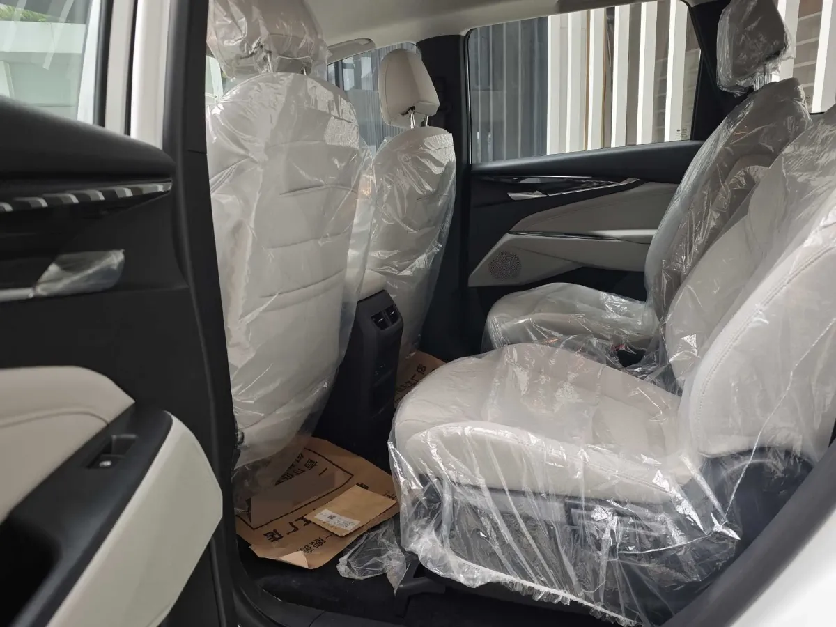 2024 MAXUS G50 1.5T 181HP L4 7DCT,autocango,china used car exporter,china ev exporter,chinese used car exporter,chinese used ev exporter