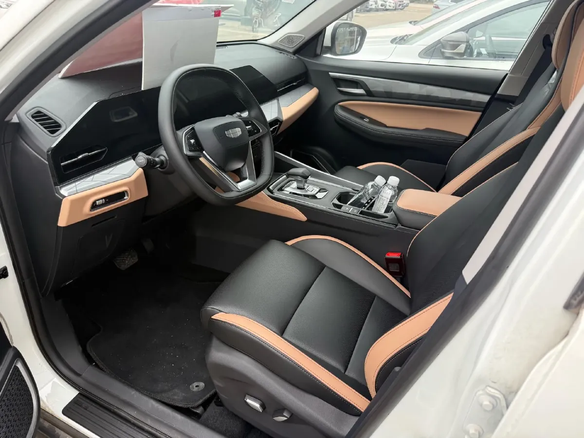 2024 Geely OkavangoPRO 1.5T 181HP L4 7DCT,autocango,china used car exporter,china ev exporter,chinese used car exporter,chinese used ev exporter