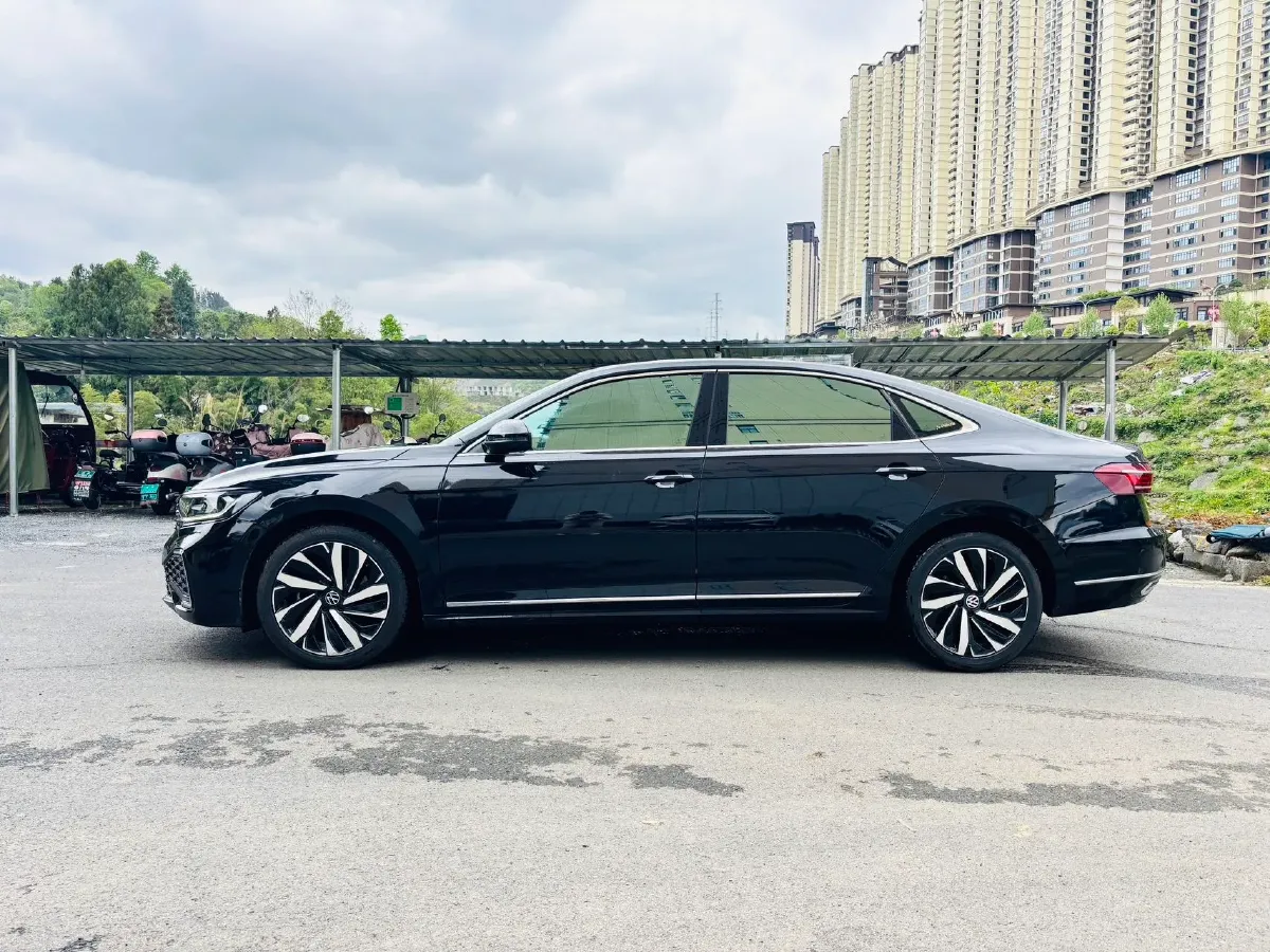 2022 Skoda Kodiak GT 2.0T 186HP L4 7DCT,autocango,china used car exporter,china ev exporter,chinese used car exporter,chinese used ev exporter