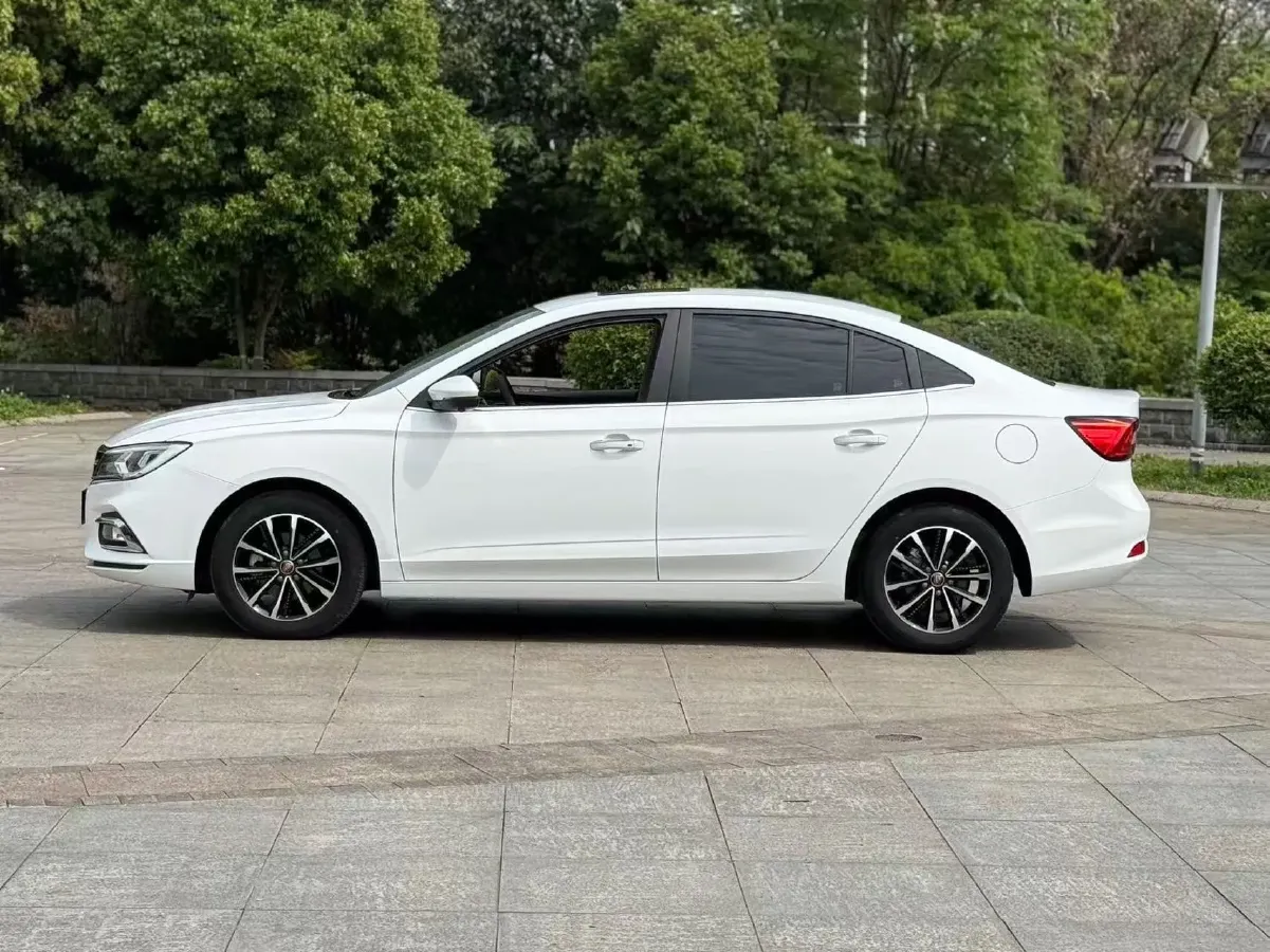 2021 Roewe i5 1.5L 120HP L4 CVT,autocango,china used car exporter,china ev exporter,chinese used car exporter,chinese used ev exporter