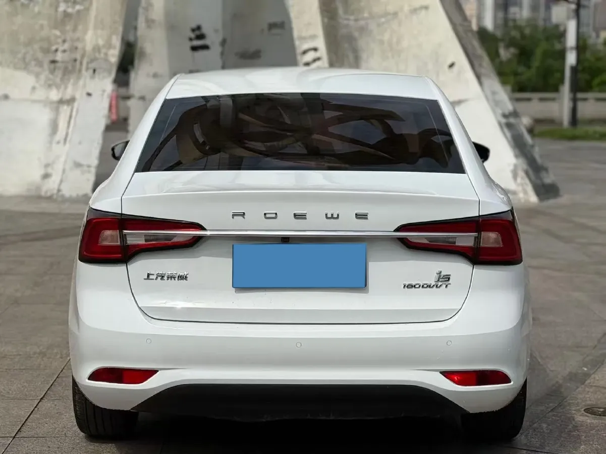 2021 Roewe i5 1.5L 120HP L4 CVT,autocango,china used car exporter,china ev exporter,chinese used car exporter,chinese used ev exporter