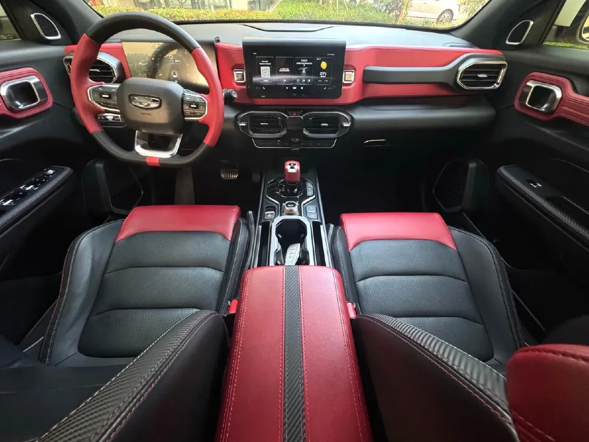 2020 Geely ICON 1.5T 177HP L3 7DCT,autocango,china used car exporter,china ev exporter,chinese used car exporter,chinese used ev exporter